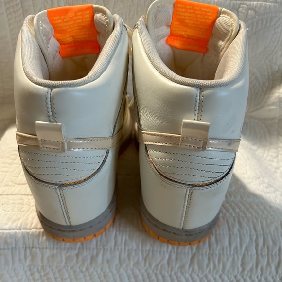 Nike Women’s Dunk Ski Hi Top Atomic Mango Wedge Sneakers Size 8 EUC - Picture 6 of 9